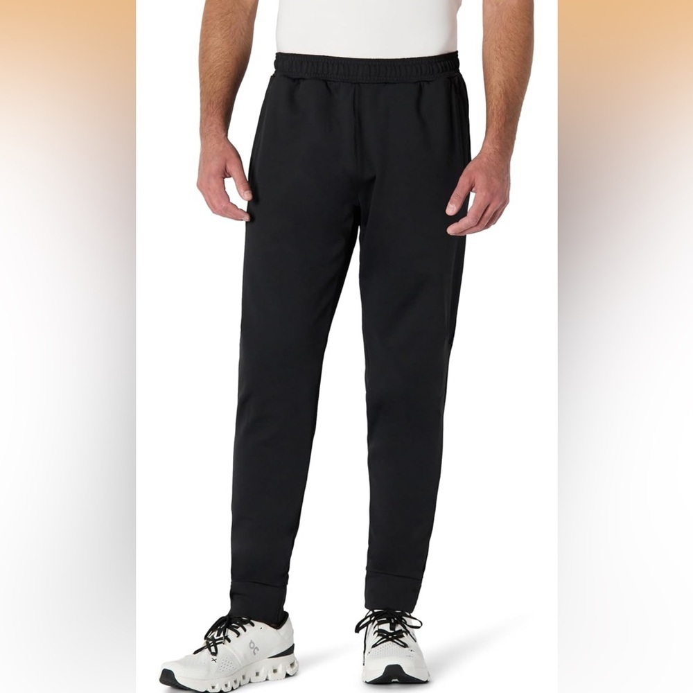 87. Men's Classic Black Joggers NWOT Size Medium